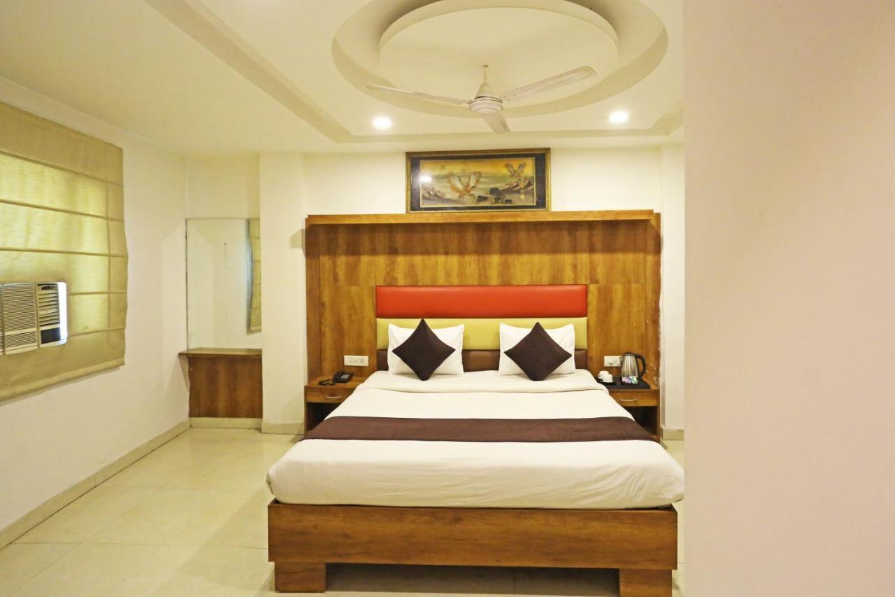 Hotel Sm Suits Near Delhi Airport-Unit By Grand Urban Luxury New Delhi Exterior photo