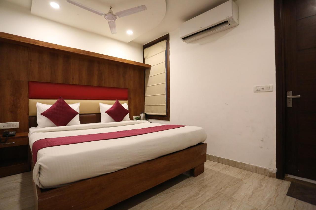 Hotel Sm Suits Near Delhi Airport-Unit By Grand Urban Luxury New Delhi Exterior photo