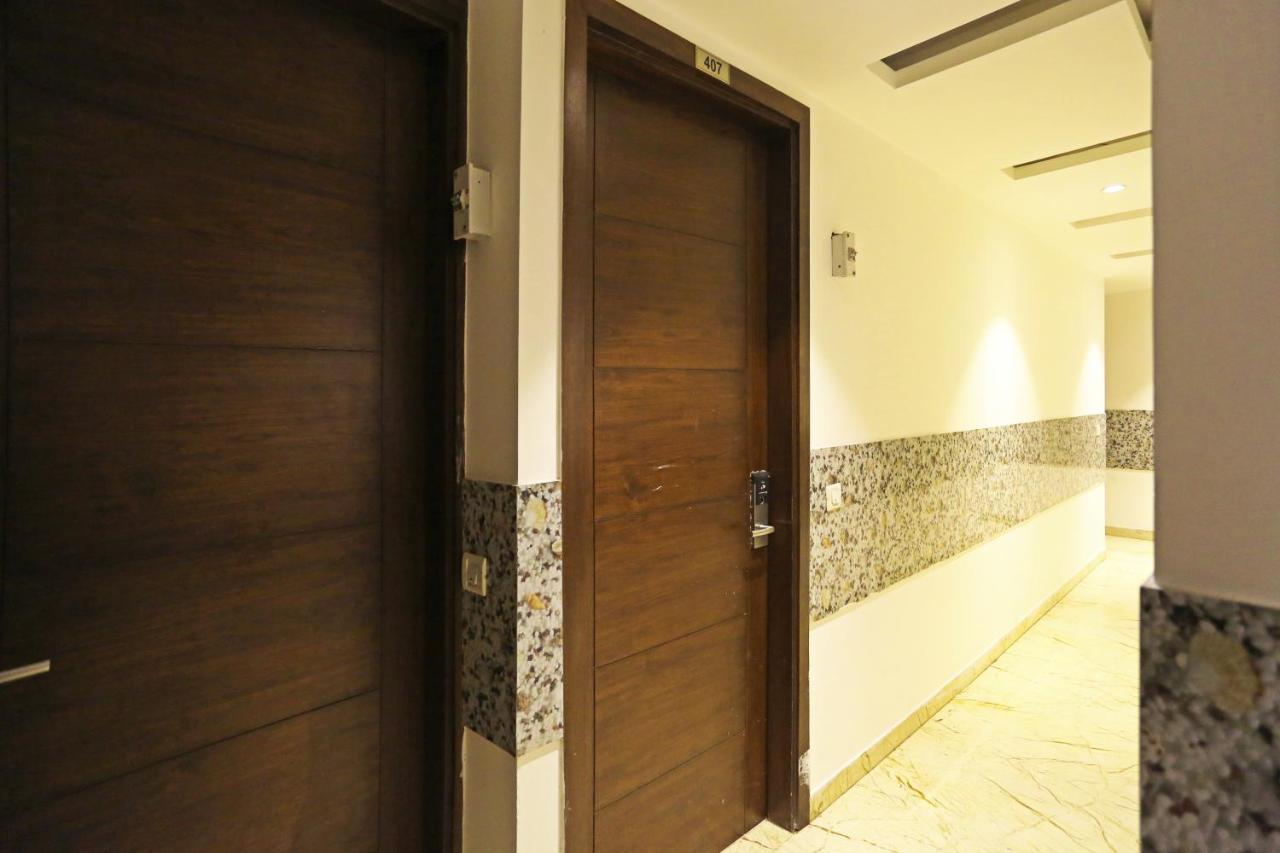 Hotel Sm Suits Near Delhi Airport-Unit By Grand Urban Luxury New Delhi Exterior photo