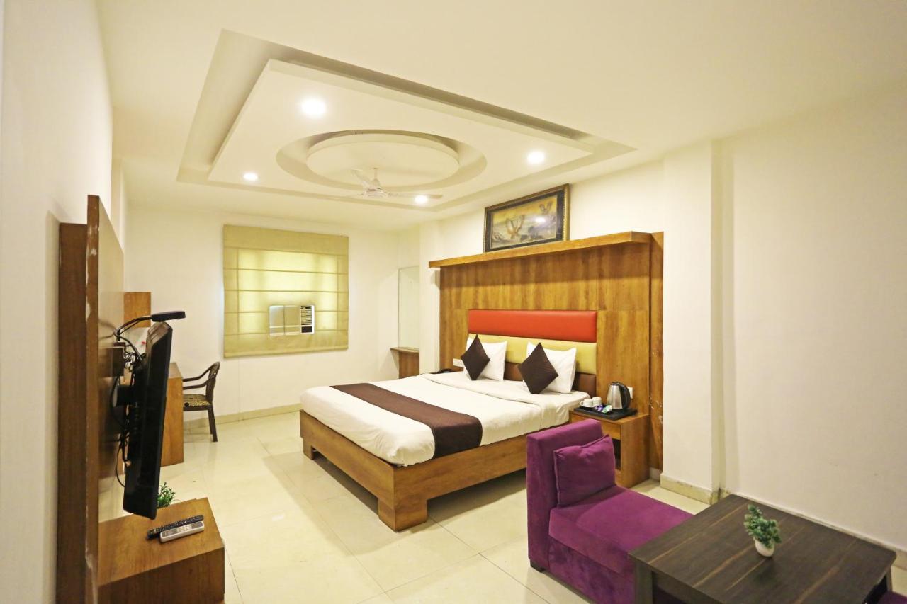 Hotel Sm Suits Near Delhi Airport-Unit By Grand Urban Luxury New Delhi Exterior photo